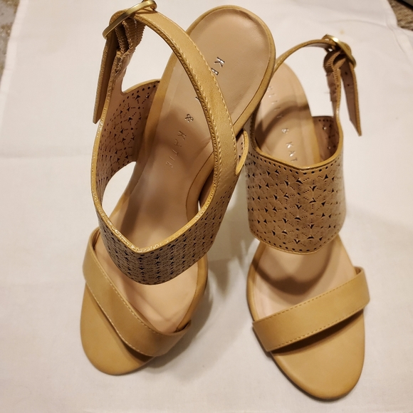 Kelly & Katie Beige/Tan Scrolled Sandals - Picture 6 of 7